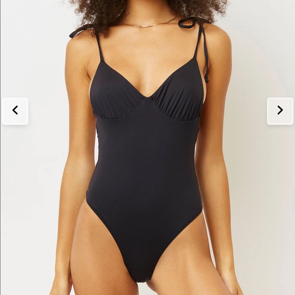 Frankies Bikini Otis One Piece Black Small